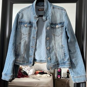 Stretchy jean jacket